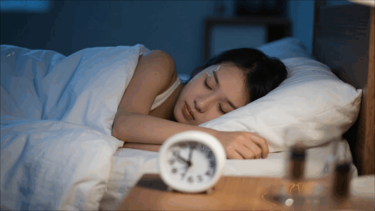 睡的越少活得越久？每天睡幾個小時更健康？醫生列出了一份時間表！