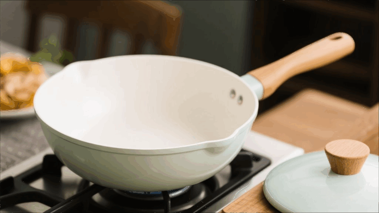 純陶瓷炒鍋開鍋全攻略！第一次用千萬別做錯這3步